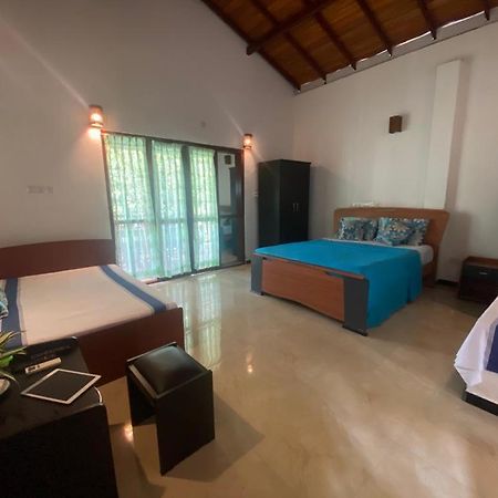 Azzurra Hikkaduwa Villa Екстериор снимка