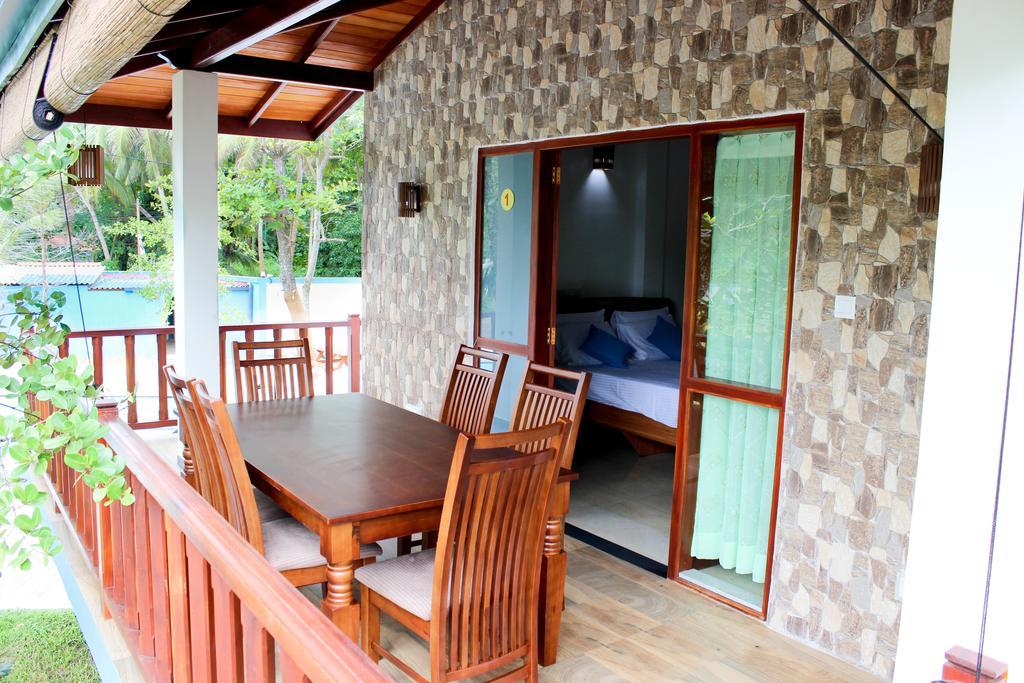 Azzurra Hikkaduwa Villa Стая снимка