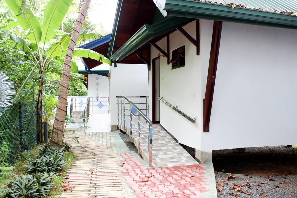 Azzurra Hikkaduwa Villa Стая снимка
